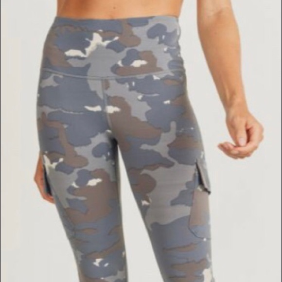 Activewear Set - Picture 5 of 8